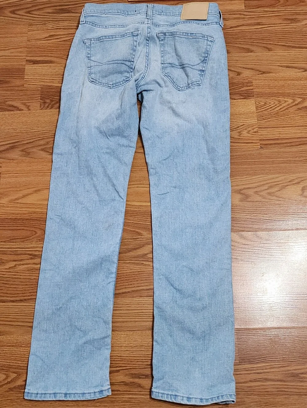 American eagle Airflex and hollister Mens Jean Lot Of 2 28x30 Light Wash Stretch
